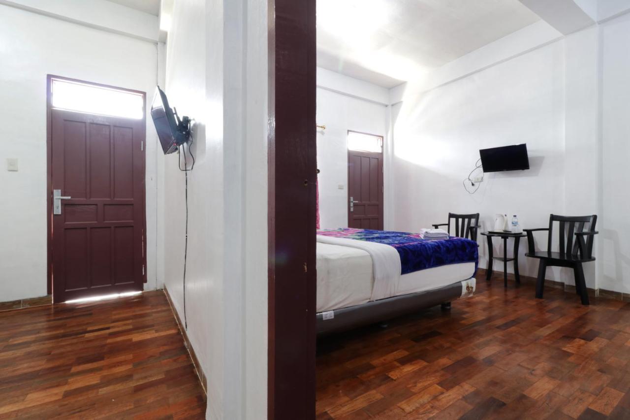 Villa Keluarga Bre Batunanggar Berastagi Exterior photo